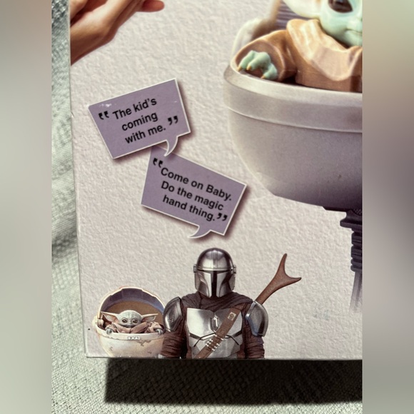 The Child Mandalorian Talking Clapper & Night Light - Picture 7 of 9